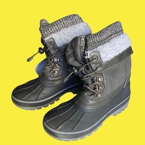 GREY KIDS SNOW BOOTS
